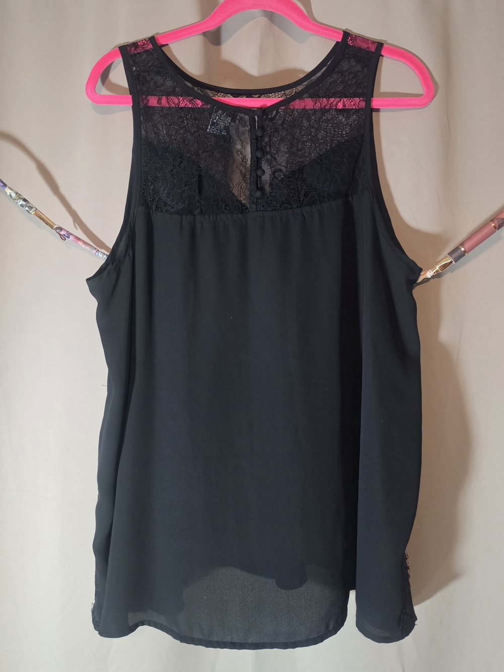 Size 2 Torrid Stunning Black Lace Sleeveless Top - Picture 5 of 6